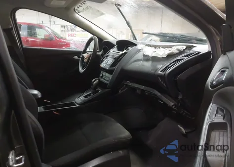 2016 Ford Focus Se z USA, uszkodzony, nr VIN 1FADP3F21GL247906